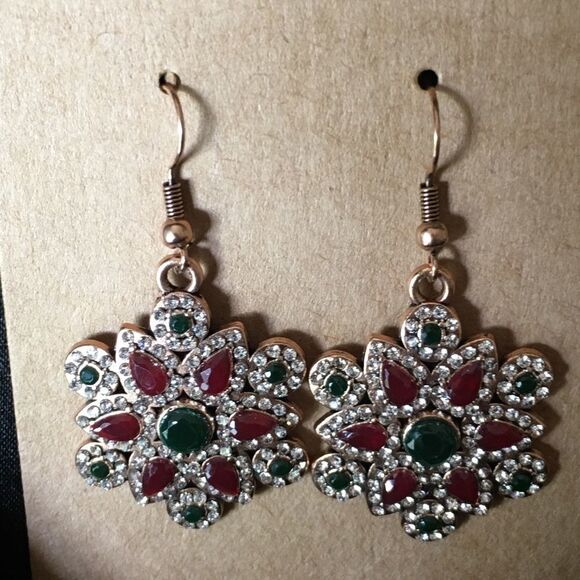 Sparkling Red, Green & Clear Jewel Earrings - Picture 4 of 9